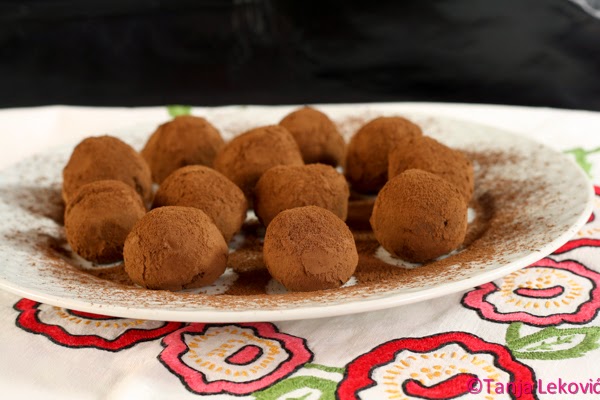 Čokoladne praline / Chocolate truffles