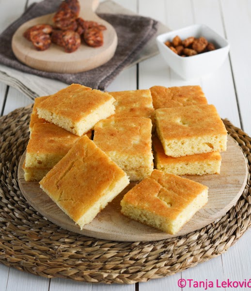 Projara / Domestic corn bread with cheese